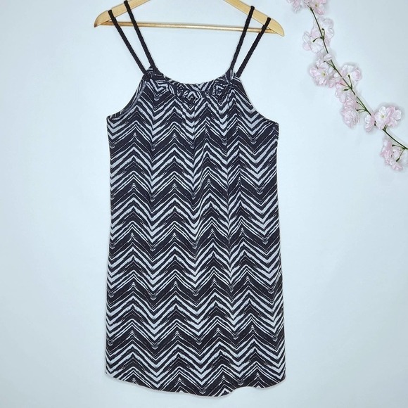 J. Valdi Braided Spaghetti Strap Chevron Dress Black White Size Small - Picture 2 of 9